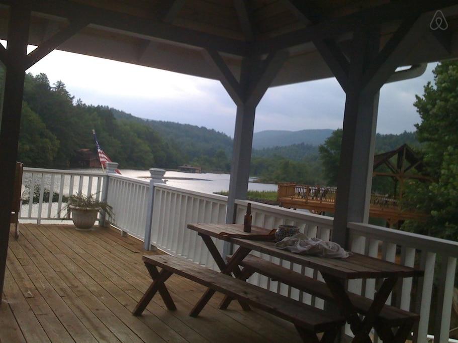 Lakemont Airbnb Rentals Pet Policy