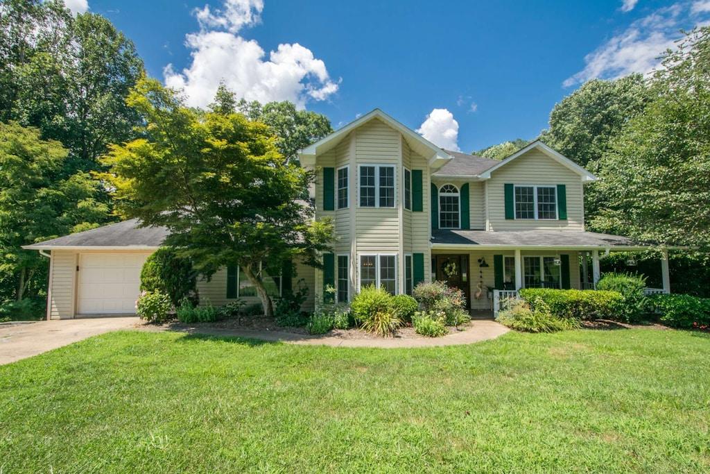 4BR House in Waynesville Pet Policy