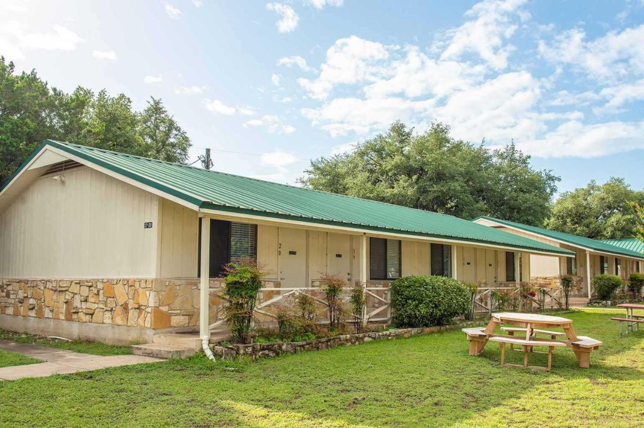 Pet Friendly Jellystone Park Hill Country