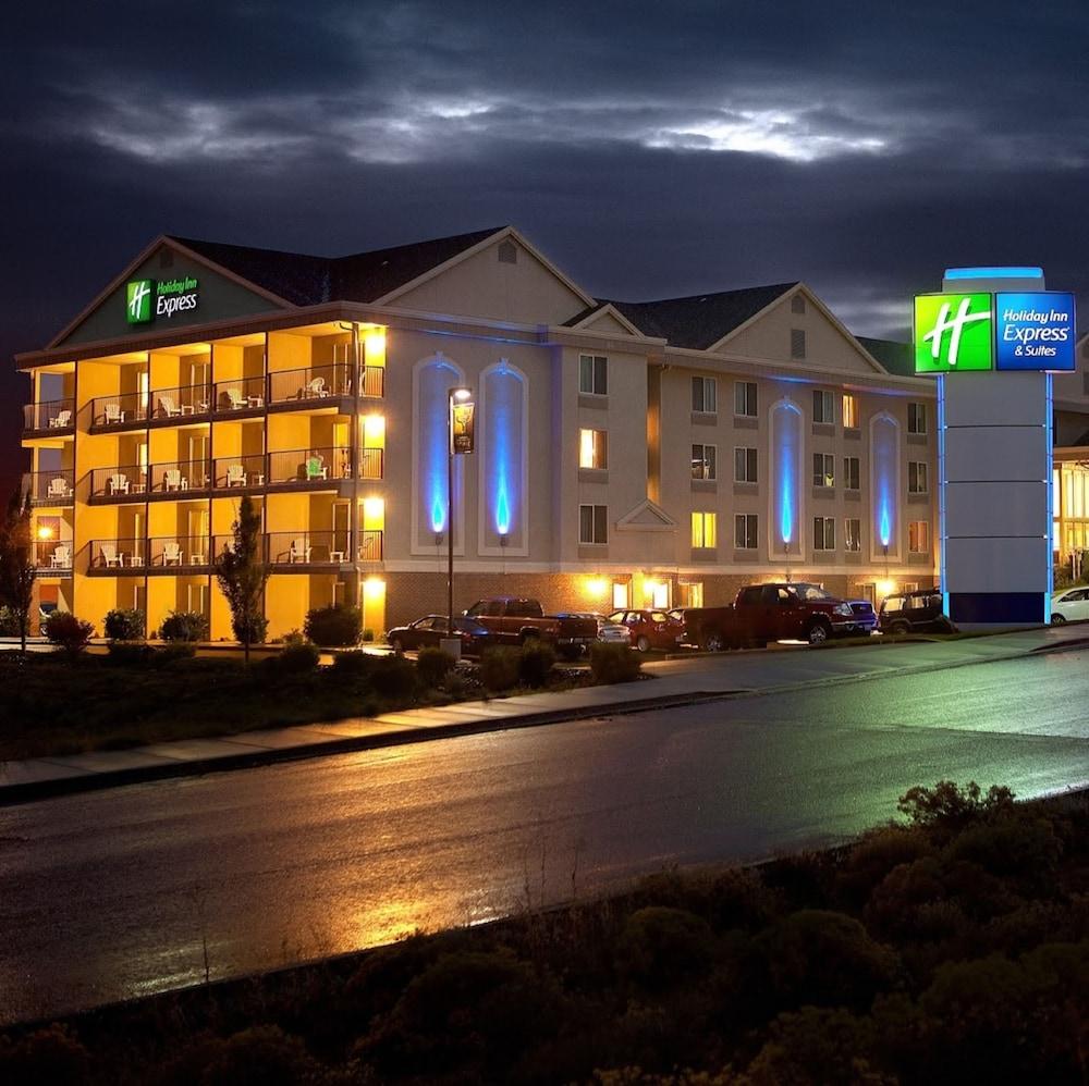 Holiday Inn Express Hotel & Suites Richland Pet Policy