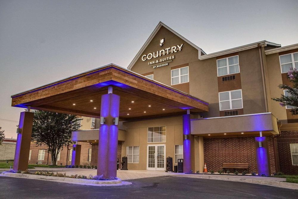 Country Inn & Suites by Radisson Harlingen TX Pet Policy