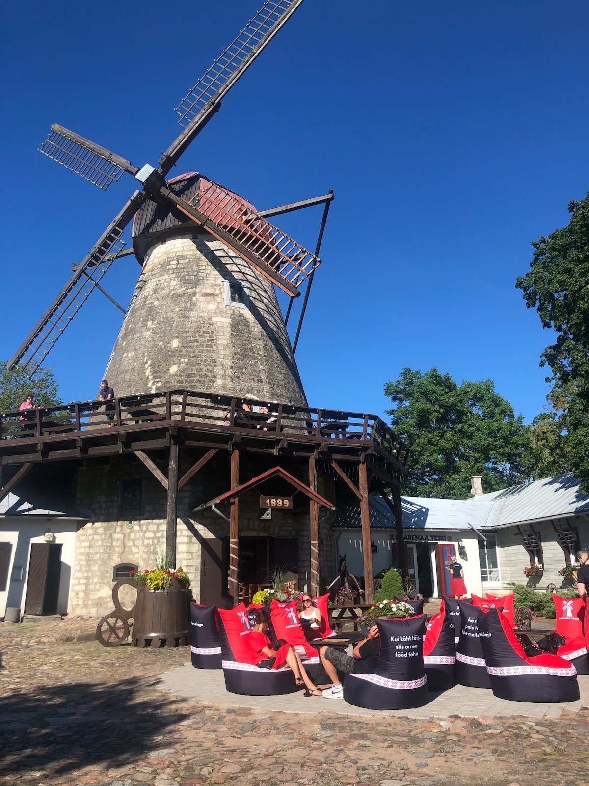 Photo of a vacation rental that allows dogs in Toomalõuka, EE.