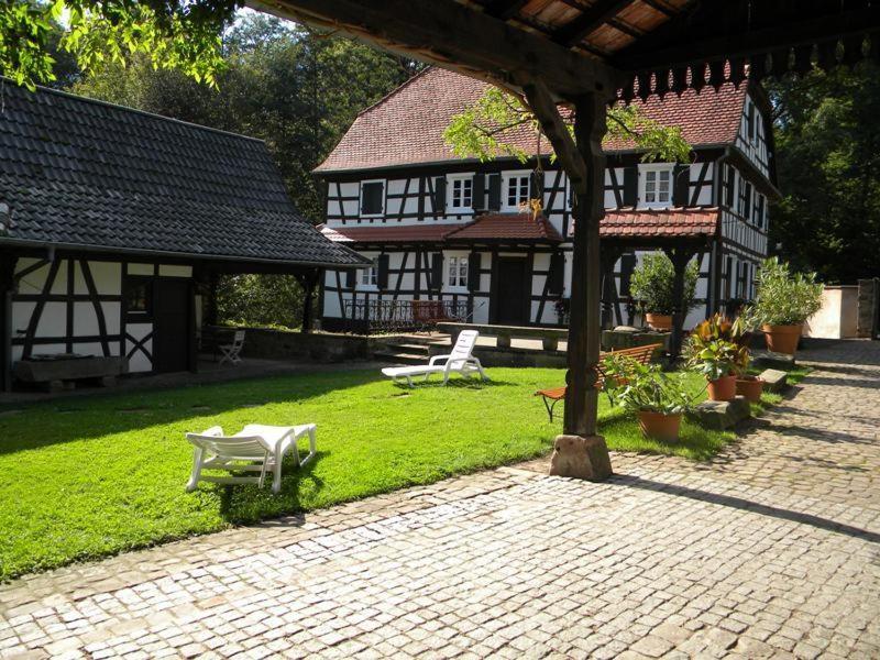 Pet Friendly Ferme Auberge du Moulin Des Sept Fontaines