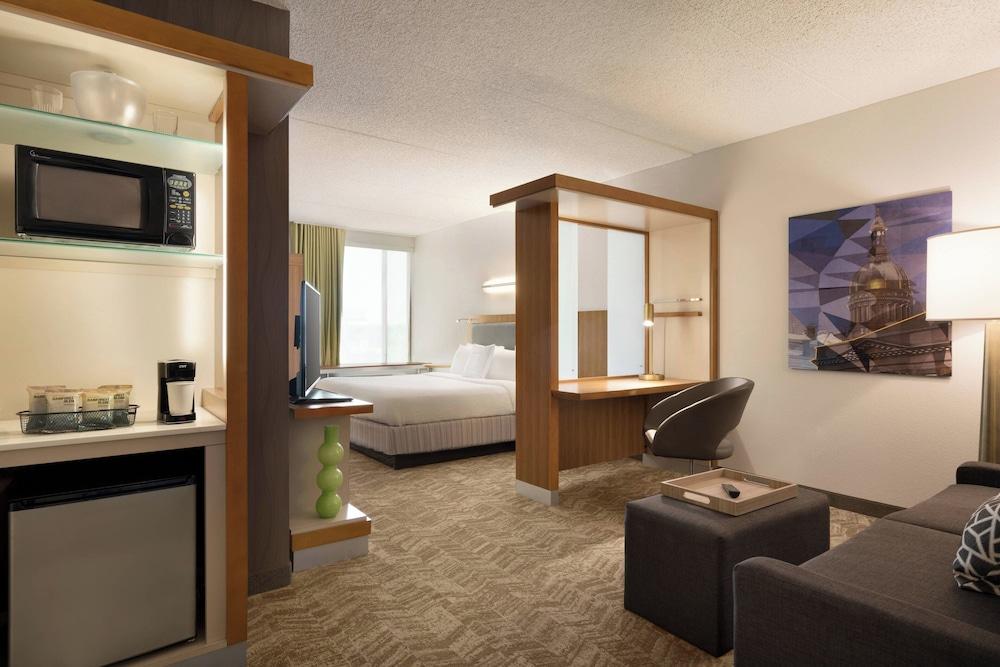 Pet Friendly SpringHill Suites by Marriott Ewing Princeton South