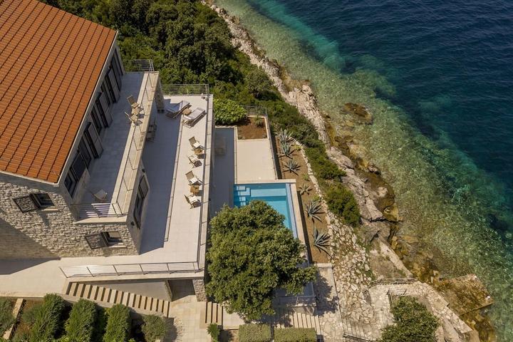 Pet Friendly Beachfront Villa Poseidon with Heated Pool