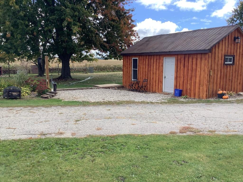 Pet Friendly Country Bunkie with Kitchenette & Washroom