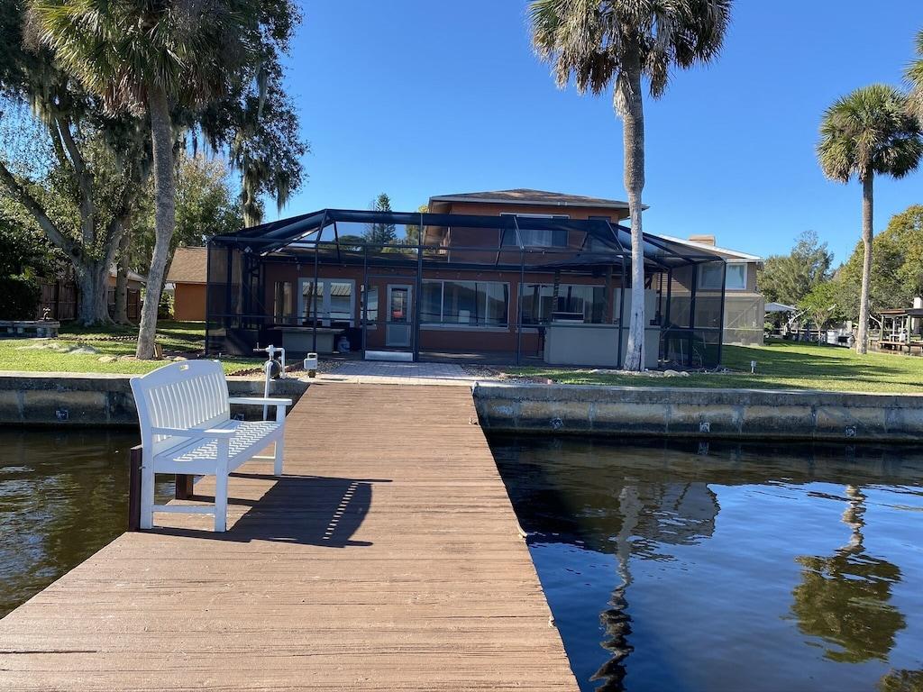 121 Lake Tarpon House Retreat Pet Policy