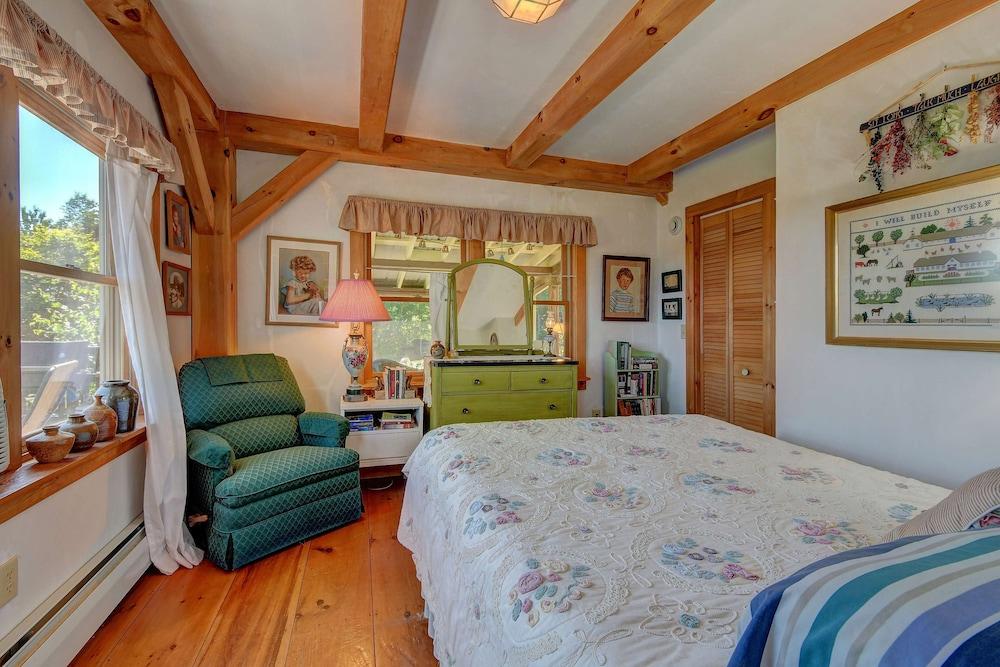 Pet Friendly Vermont Country Home
