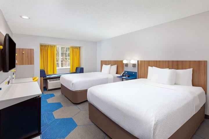 Pet Friendly Microtel Inn and Suites by Wyndham Columbus North