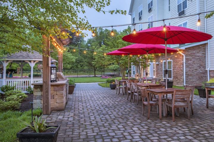 Pet Friendly TownePlace Suites by Marriott Clinton at Joint Base Andrews