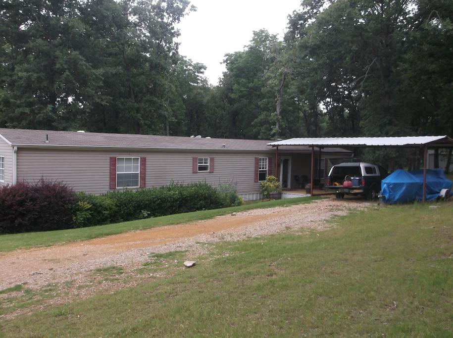 Atoka Airbnb Rentals Pet Policy
