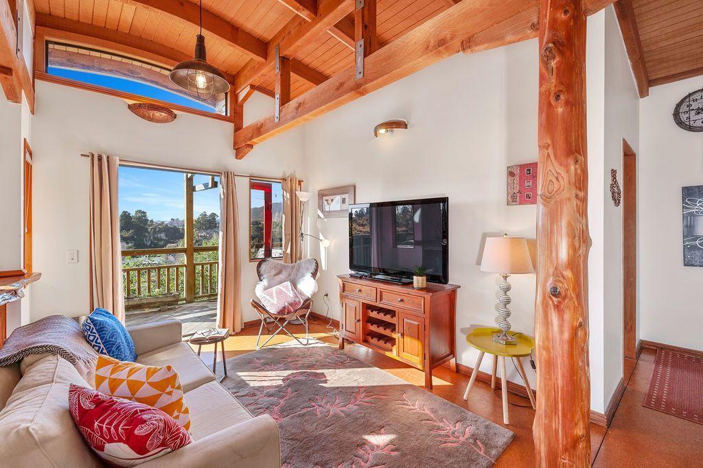 Pet Friendly Rustic Retreat - Taupo Holiday Home