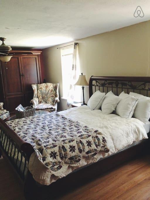 Tallahassee Airbnb Rentals Pet Policy