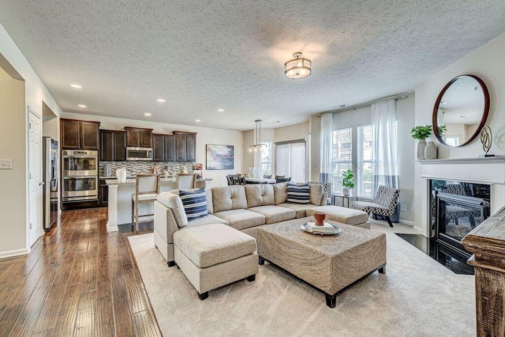 4/2 Westfield Luxury House Pet Policy