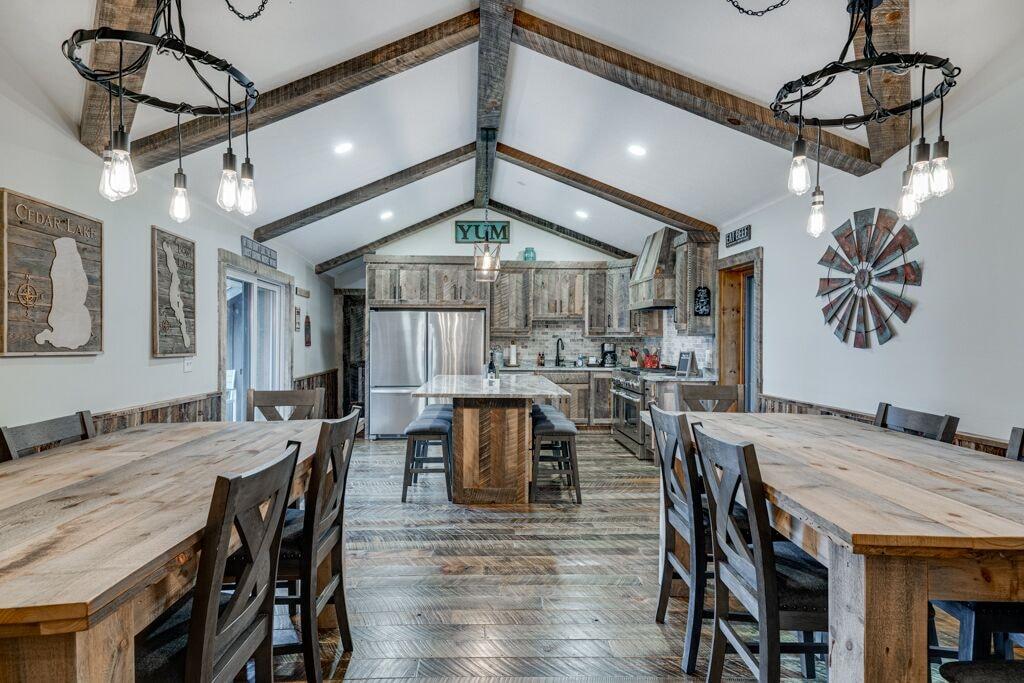 Historic Calderwood Lodge Pet Policy