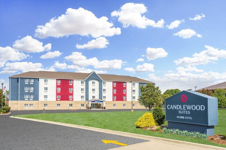 Pet Friendly Candlewood Suites O Fallon an IHG Hotel