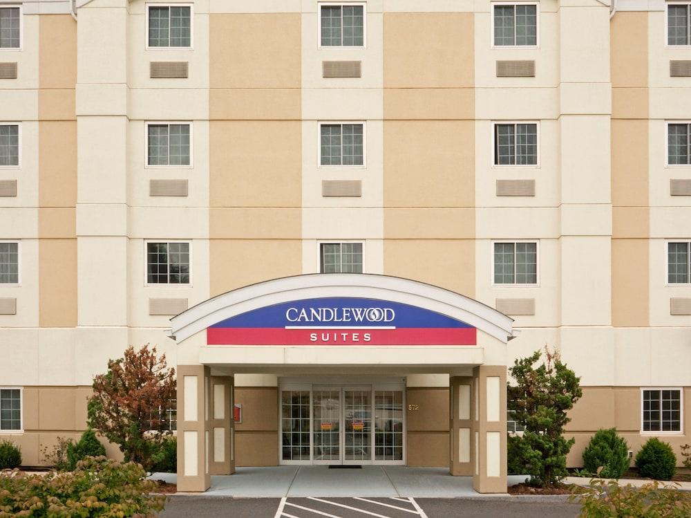 Pet Friendly Candlewood Suites West Springfield an IHG Hotel