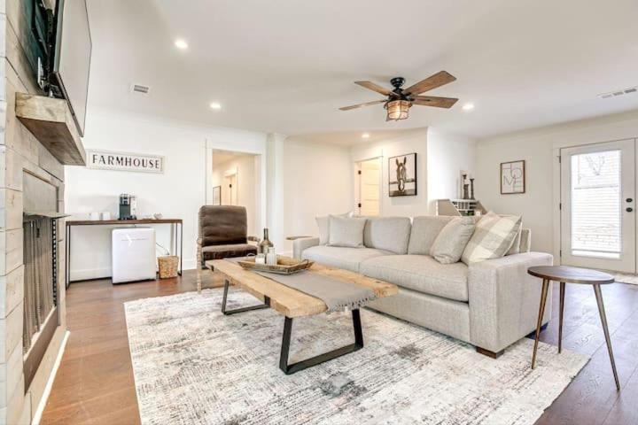 Pet Friendly 2 BR Highland House of Historic DWTN Franklin