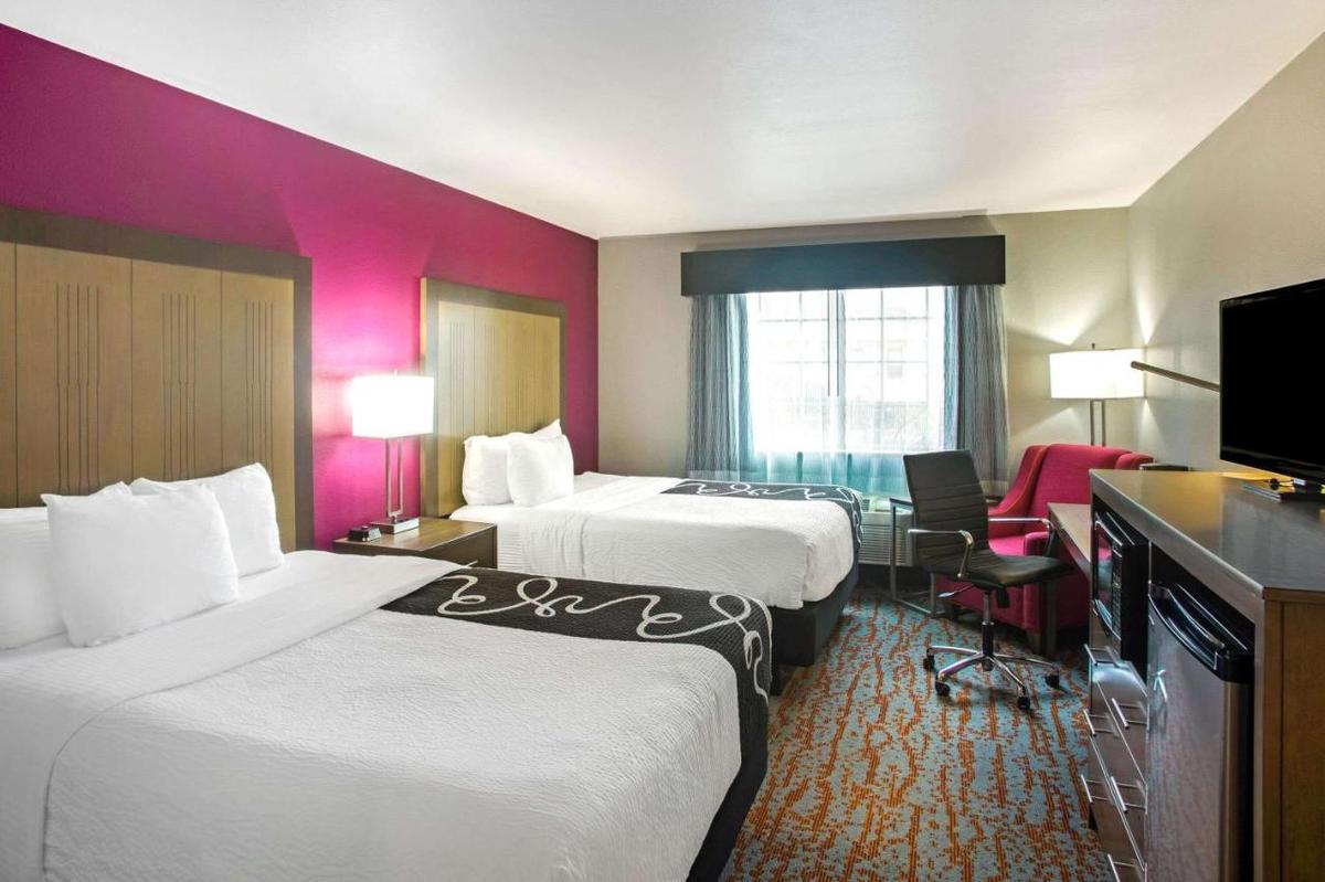 la quinta inn pillows