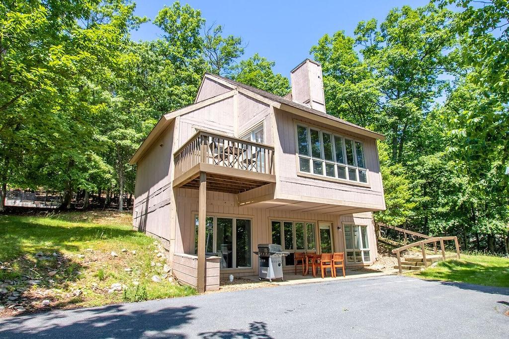 The Looking Glass at Massanutten Mr124 Pet Policy