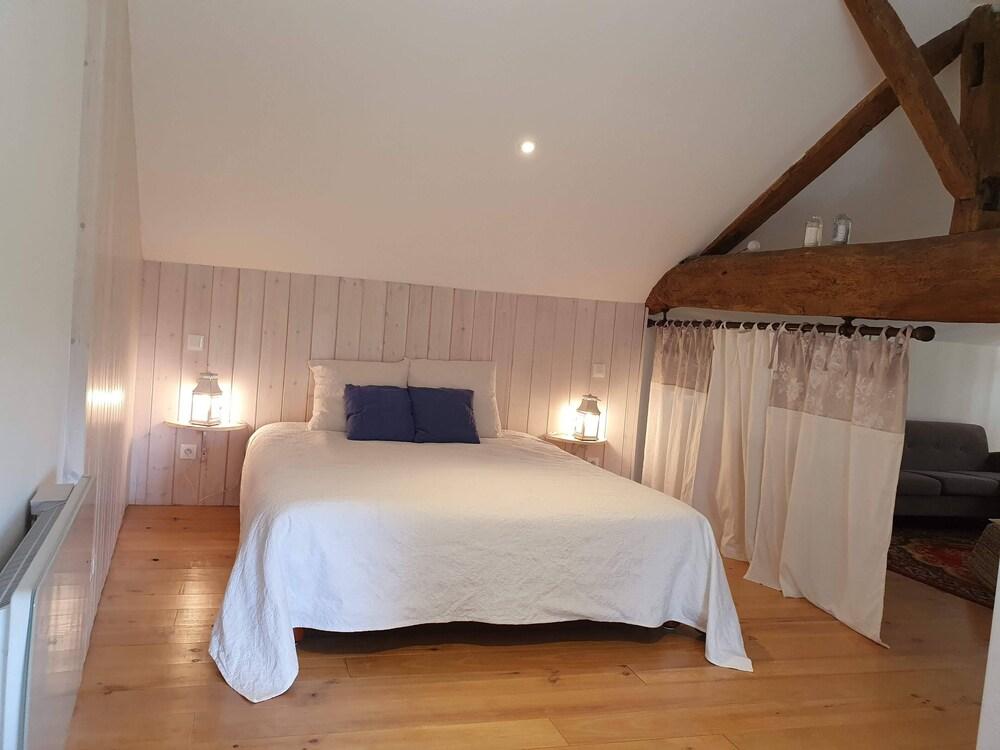 Pet Friendly Spacious Cottage in the Countryside