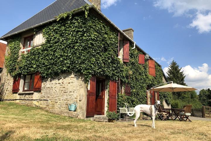 Pet Friendly Stunning Luxury Stone Farmhouse in Normandy