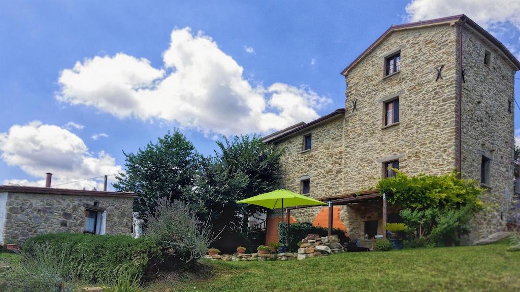 Pet Friendly Home in Peaceful Hills of Historic Montefeltro