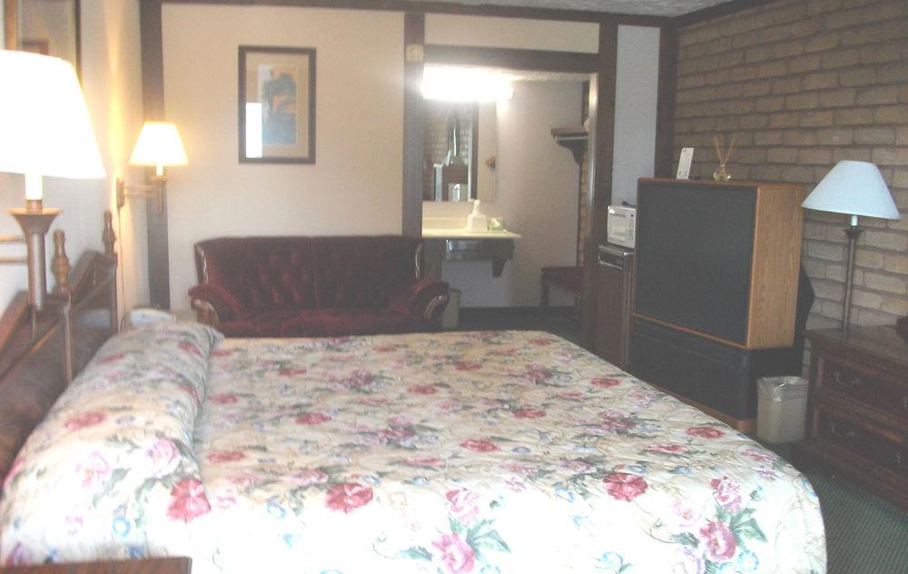 Carthage Inn Pet Policy