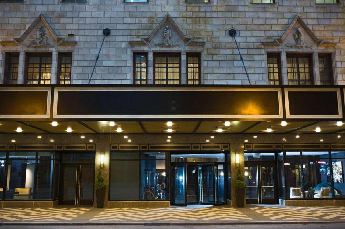 The Allegro Royal Sonesta Hotel Chicago Loop Pet Policy