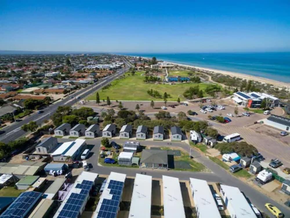 Pet Friendly Discovery Parks - Adelaide Beachfront