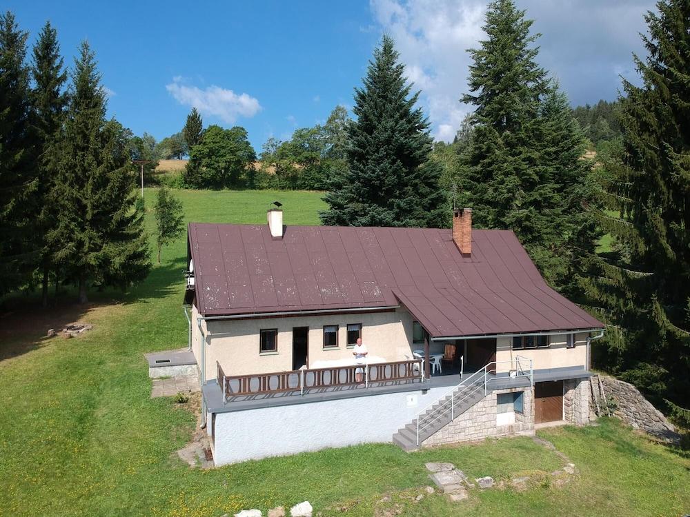 Pet Friendly Mountain Chalet Hoja 1