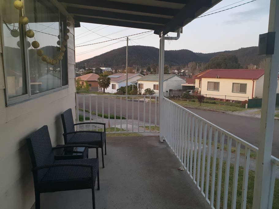 Pet Friendly Hotels In Lithgow Au Bringfido