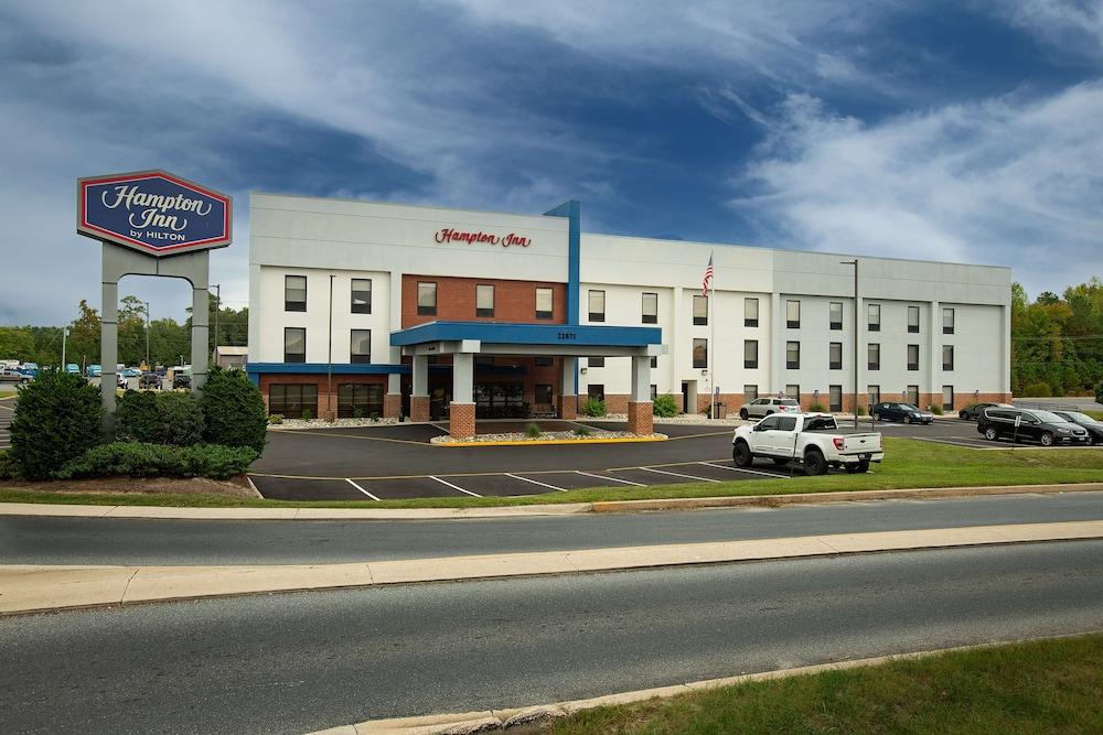 Pet Friendly Hampton Inn Seaford