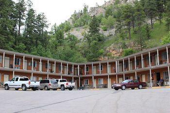 Pet Friendly Hotels In Deadwood Sd Bringfido A free directory of the most accurate, up to date information available for pet friendly hotels and accommodations in deadwood, sd. pet friendly hotels in deadwood sd