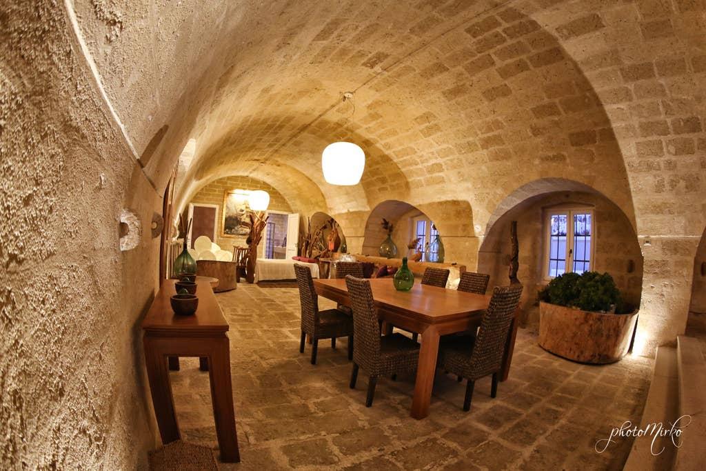 Pet Friendly Gravina in Puglia Airbnb Rentals