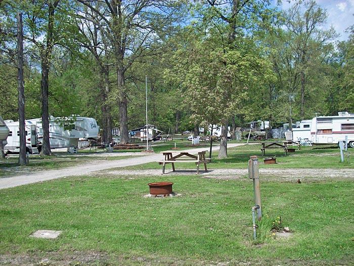 Pet Friendly Hickory Grove Lake Campground