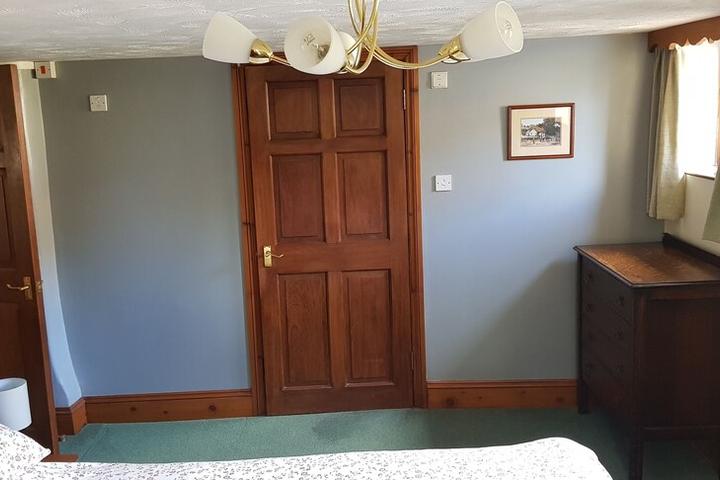Pet Friendly Apartment in the Cornwall
