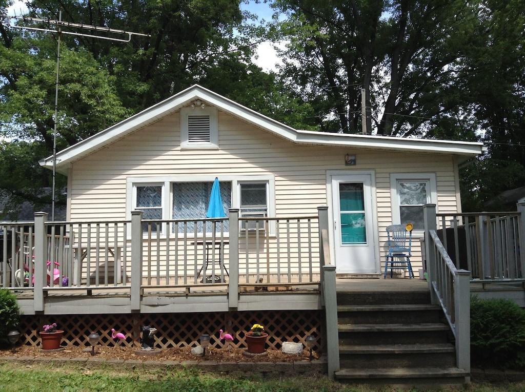 Private Beach Community Near Lake Koshkonong Pet Policy