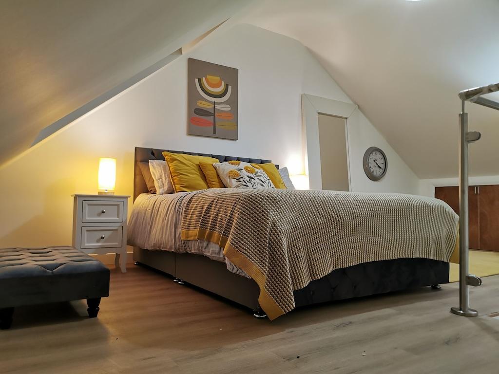 Pet Friendly The Barn - 1BR Serviced Apartment