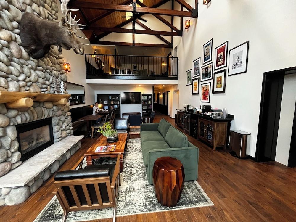 Hotel Frisco Pet Policy