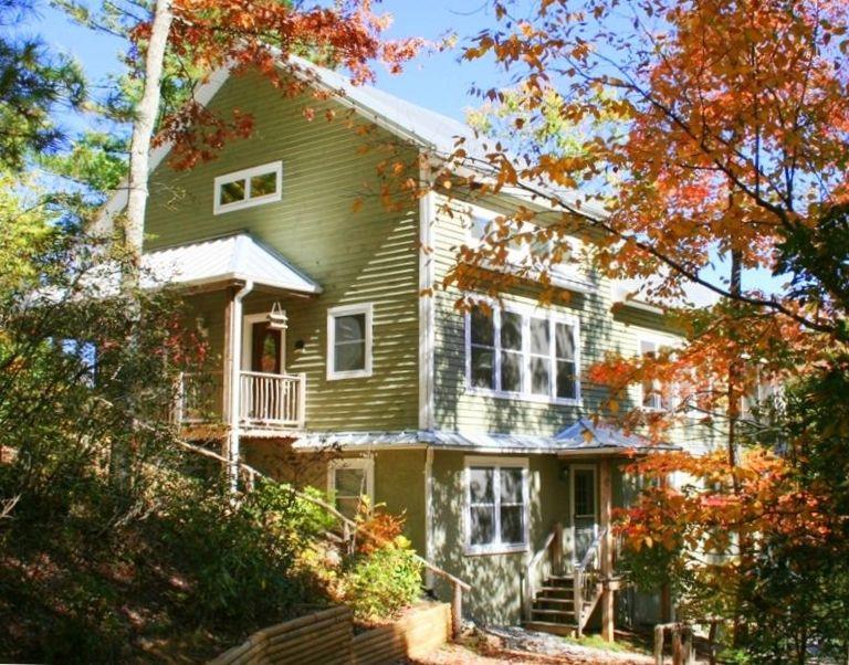 Pet Friendly Vacation Rentals In Highlands Nc Bringfido