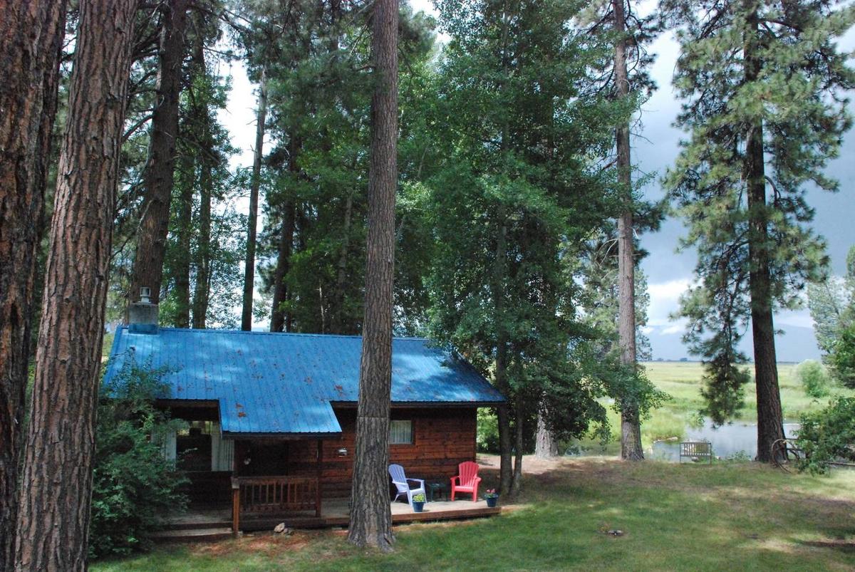 Cabin on Crooked Creek Pet Policy