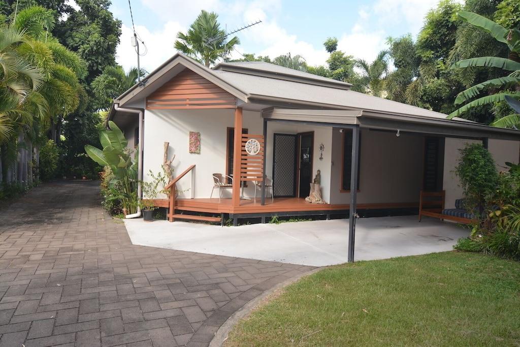 Balinese Villa on Magnificent Island Pet Policy