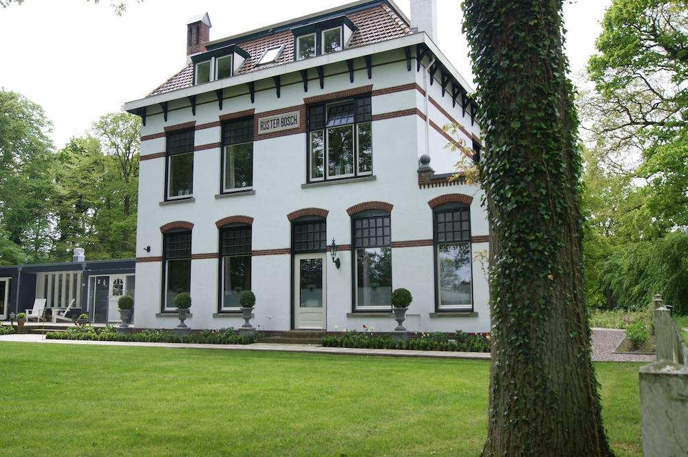 Pet Friendly Bed & Breakfast Rijsterbosch