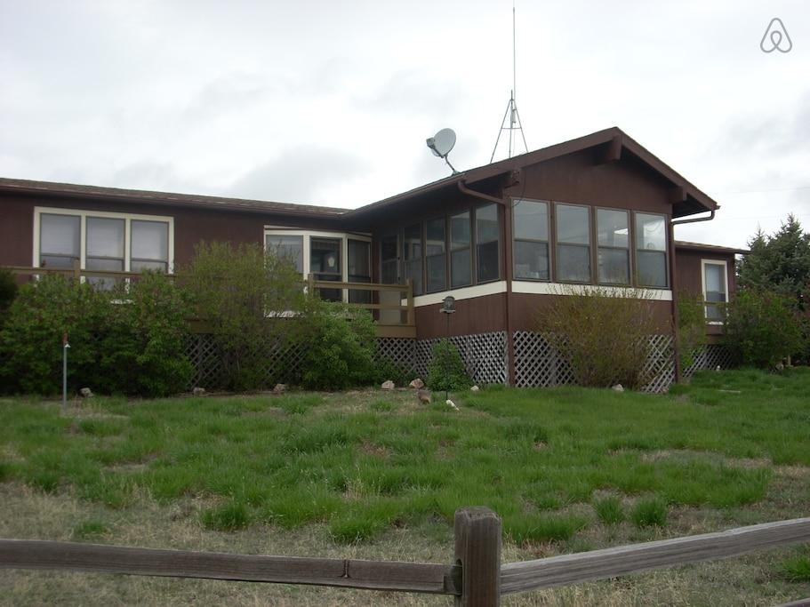 Ogallala Airbnb Rentals Pet Policy