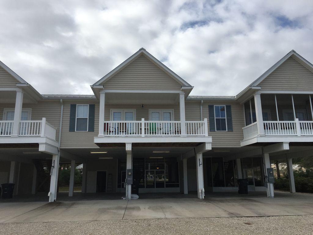 VRBO Alligator Point Pet Policy