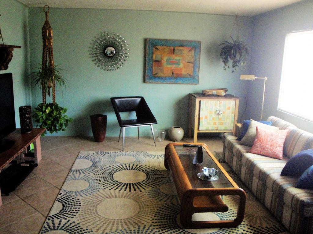 Funky Retro Home Near Zion National Park Pet Policy