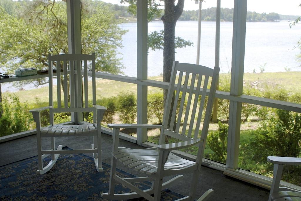 The Cabin at Beaver Creek Pet Policy