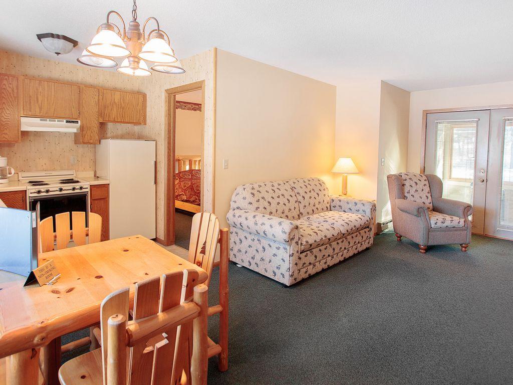 Pet Friendly Hotels In Bay Lake Mn Bringfido