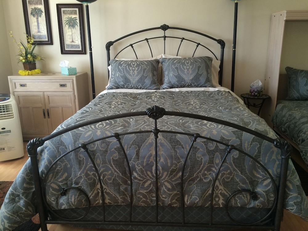 Pet Friendly Blue Gum Estates